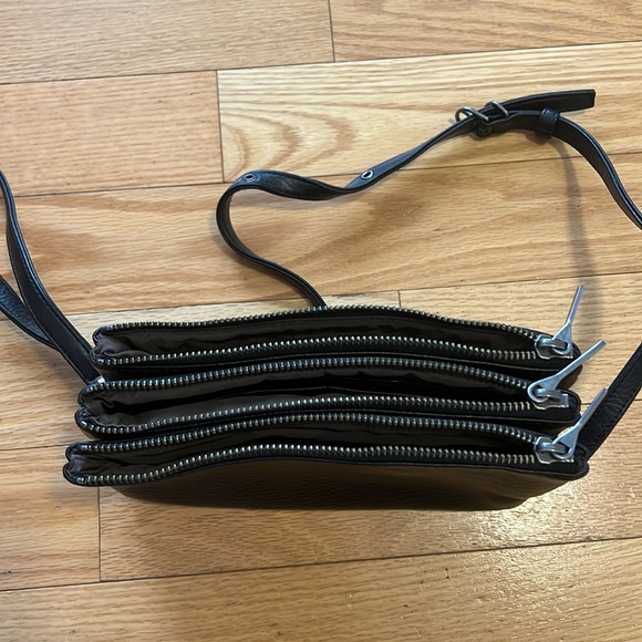 Matt & Nat Purse - Picture 2 of 6